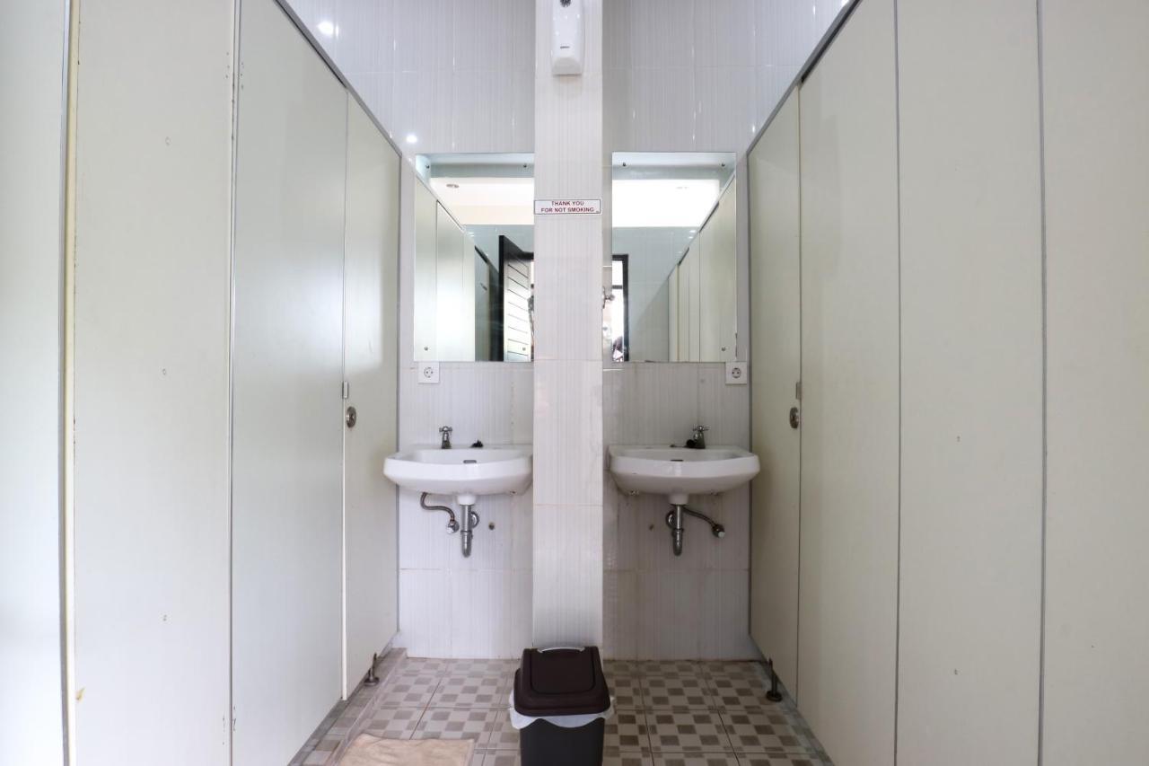 Reddoorz Hostel Near Gwk Main Gate Ungasan Dış mekan fotoğraf